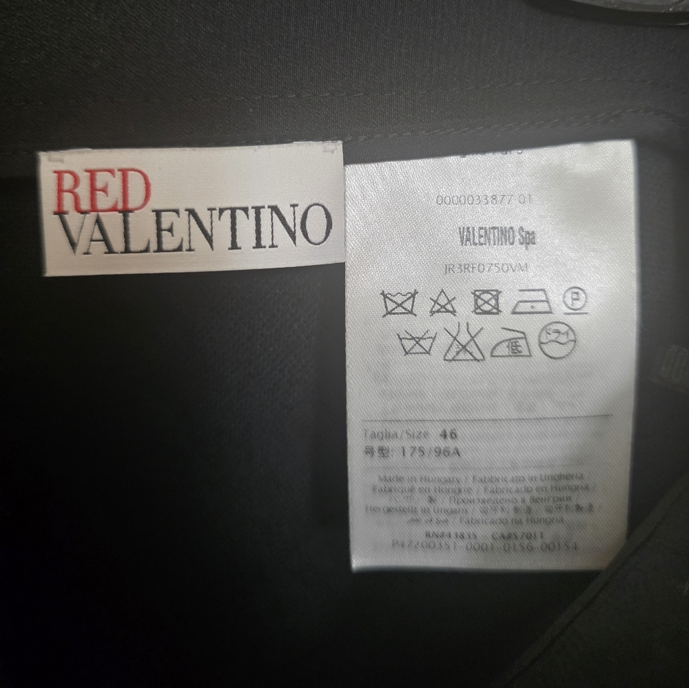 NWT Red Valentino Scalloped Shorts Size IT 46 (US 8) - Picture 7 of 9